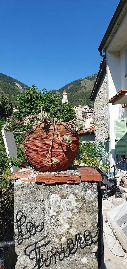 La Tiniera A Luceram - Maison Renovee 2023- Terrasse - Wifi - Village Des Creches 0*,  France