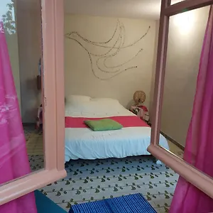 L'oiseau Bleu Bed & Breakfast