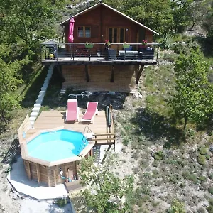 Sur Pilotis Avec Piscine Privee Lucéram